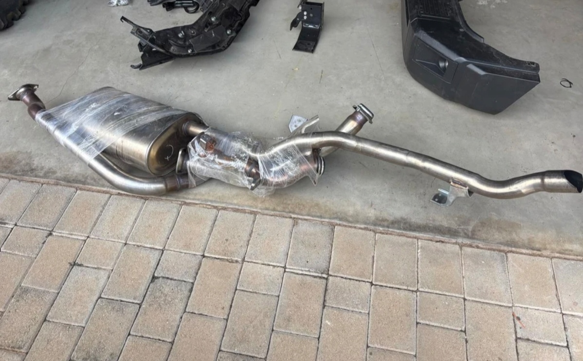Toyota Land Cruiser - 79 Series - Original Complete Exhaust - Private Seller