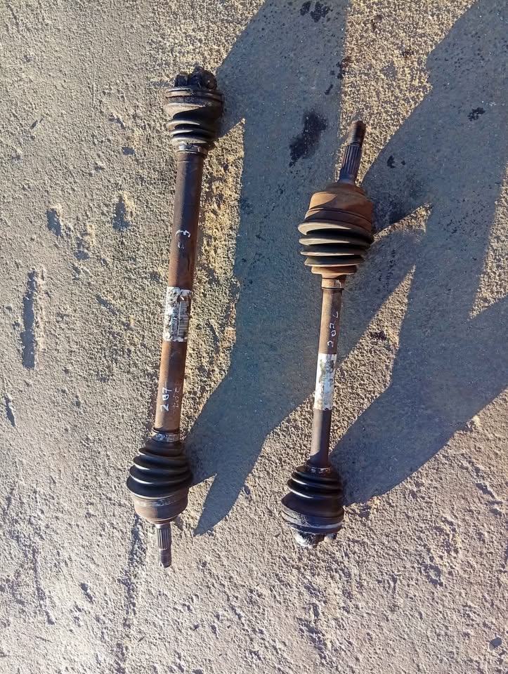 Peugeot 207 drive shaft left and right