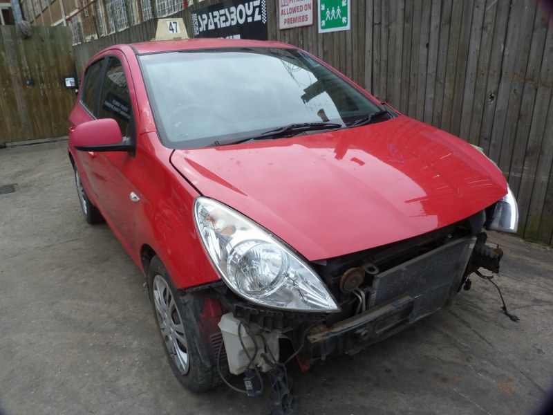 Hyundai i20 1.4 Manual Red - 2010 SPARESBOYZ STRIPPING FOR SPARES - Private Seller
