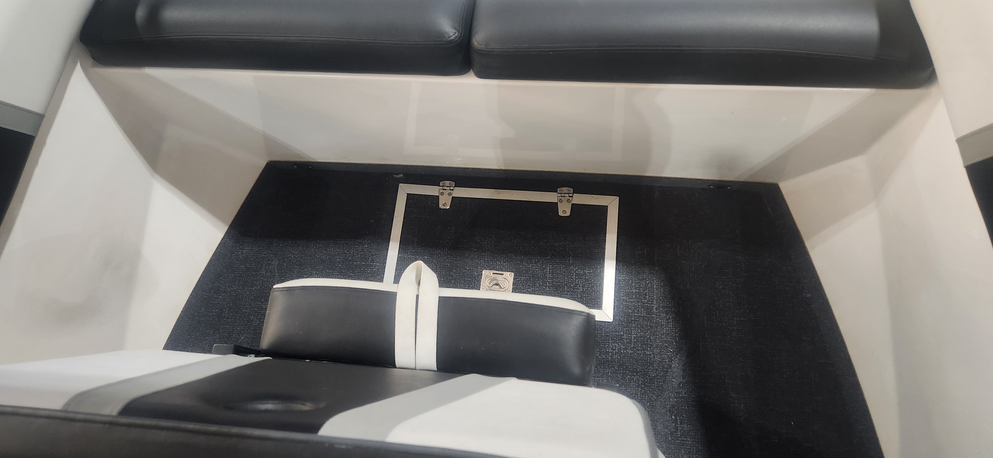 CITATION 600 CC ON TRAILER 2 X 100 HP SUZUKI 4 STROKES 2019 MODEL 60 HOURS