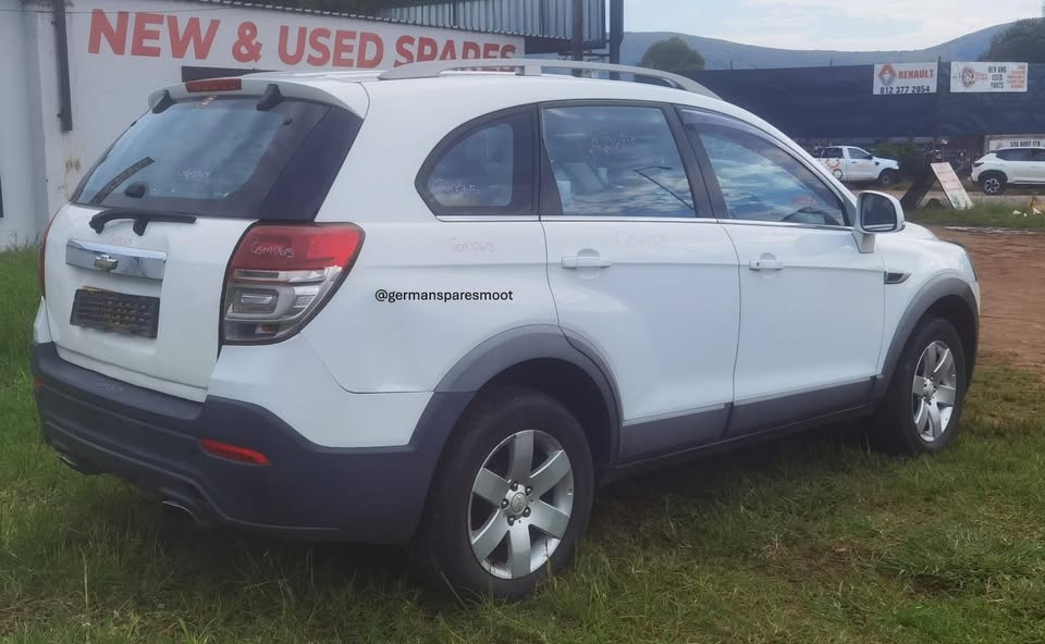 2013 Chevrolet Captiva 2.4 Stripping for Spares