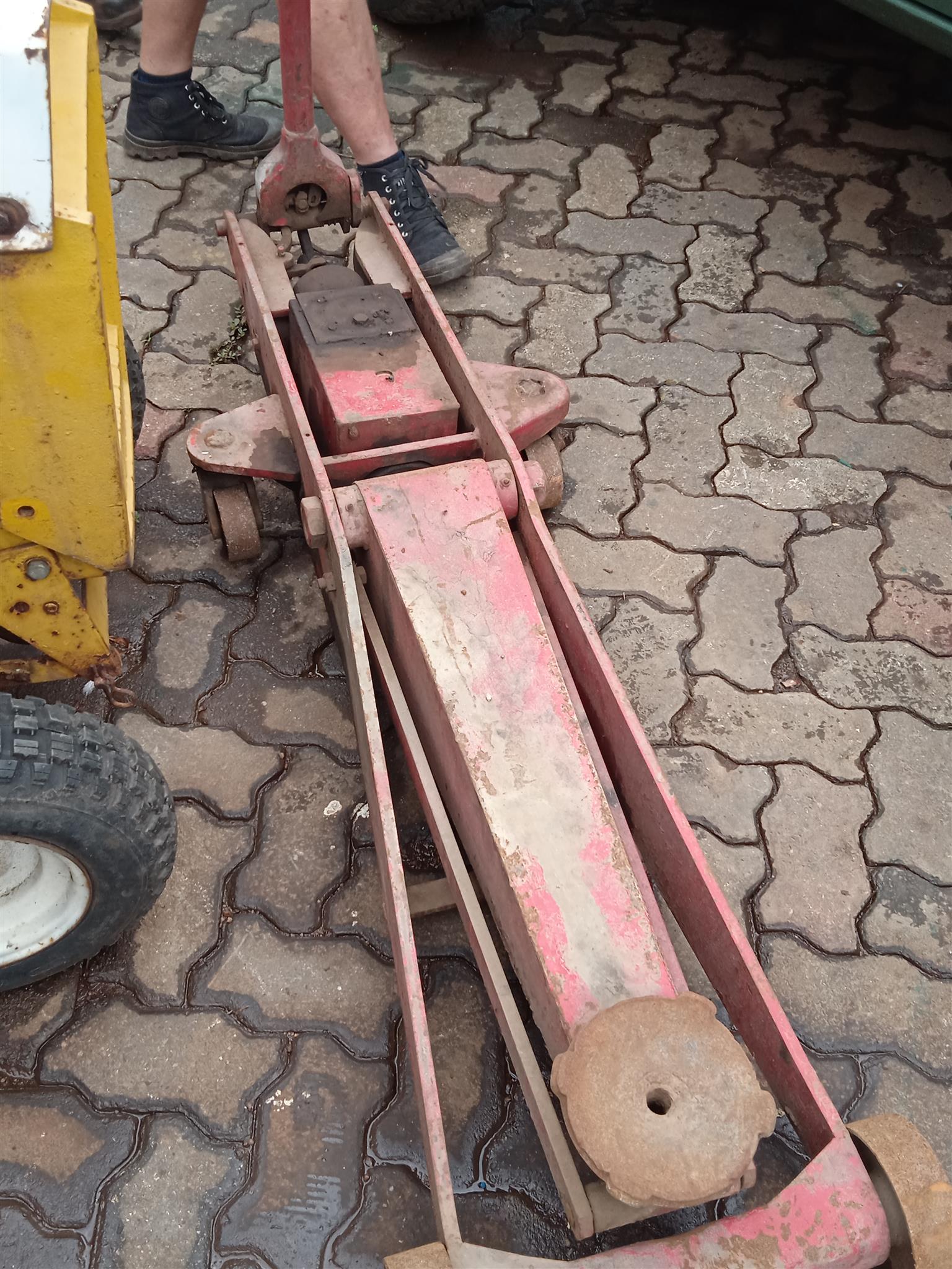 Truck jack store for sale