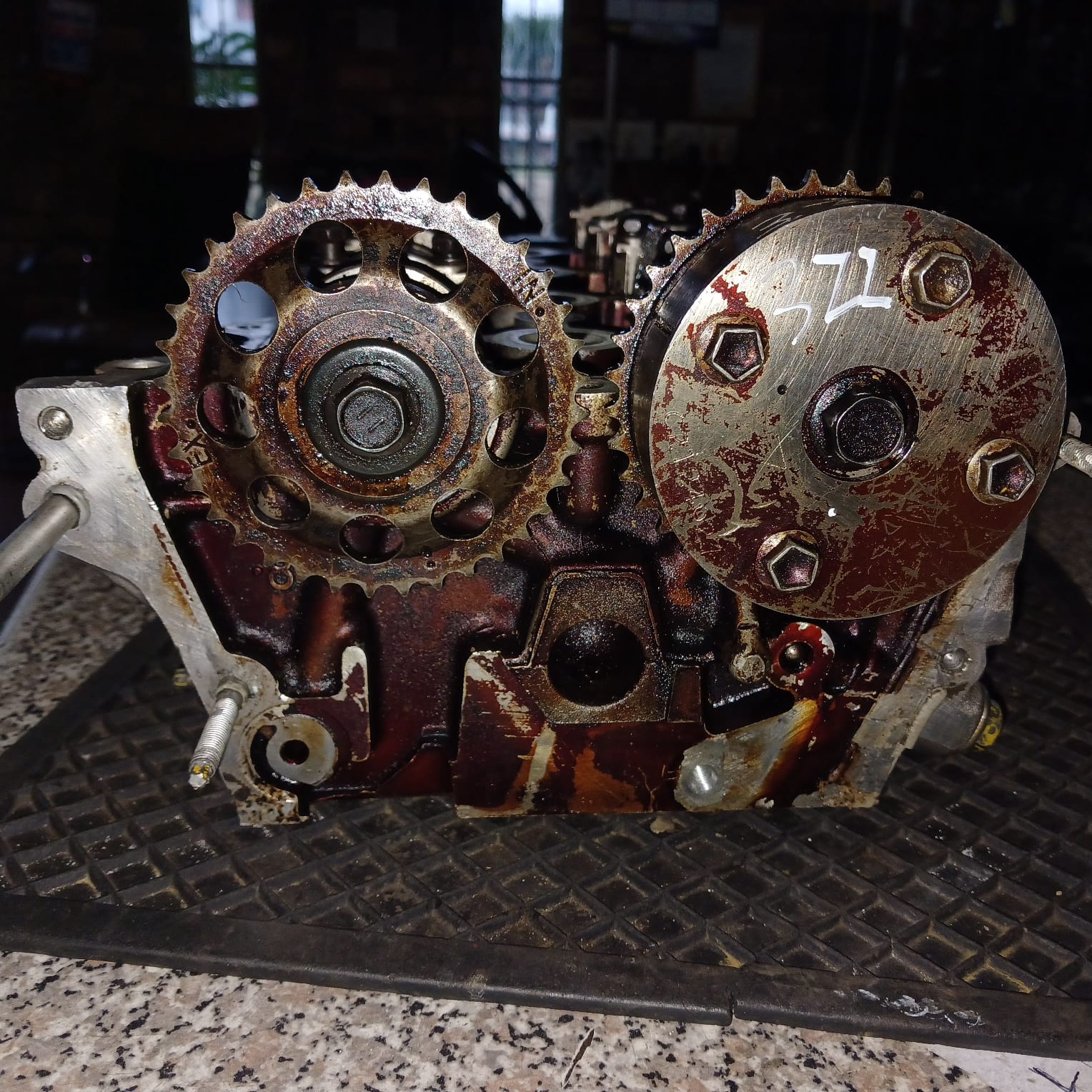 CYLINDER HEAD KIA SHUMA 16 VALVE FOR SALE - Private Seller CYLINDER HEAD KIA SHUMA 16 VALVE FOR SALE - Private Seller