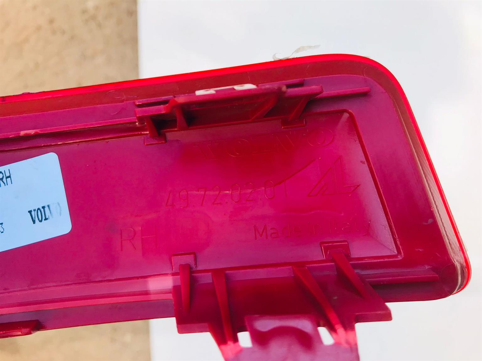 Volvo C30 right rear/back bumper reflector - Private Seller