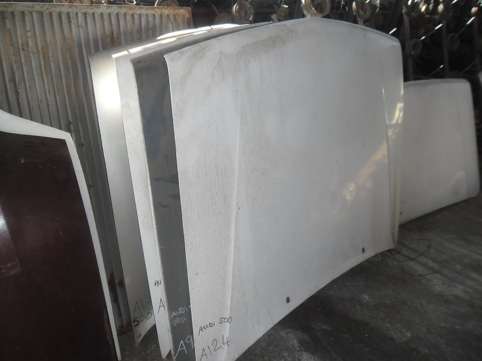 Audi 500 bonnets for sale - Private Seller Audi 500 bonnets for sale - Private Seller