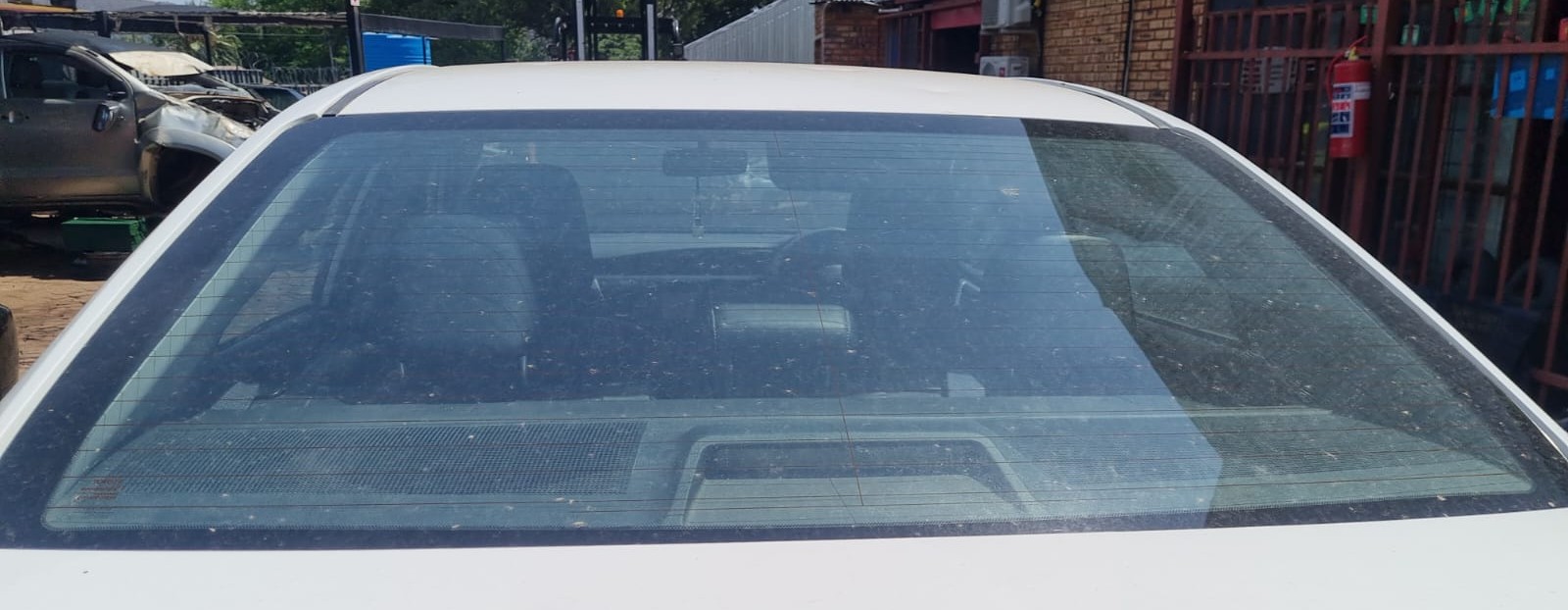 Used Toyota Corolla D4D Back Windshield - Private Seller Used Toyota Corolla D4D Back Windshield - Private Seller