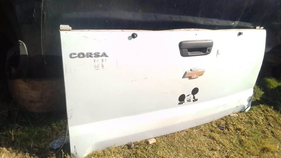 Opel Cora bakkie tailgate - Private Seller Opel Cora bakkie tailgate - Private Seller