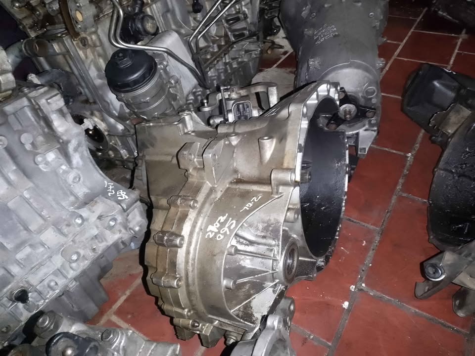 VOLVO S60 2012 MANUAL GEARBOX AVAILABLE DELIVERY AVAILABLE COUNTRY WIDE - Private Seller VOLVO S60 2012 MANUAL GEARBOX AVAILABLE DELIVERY AVAILABLE COUNTRY WIDE - Private Seller