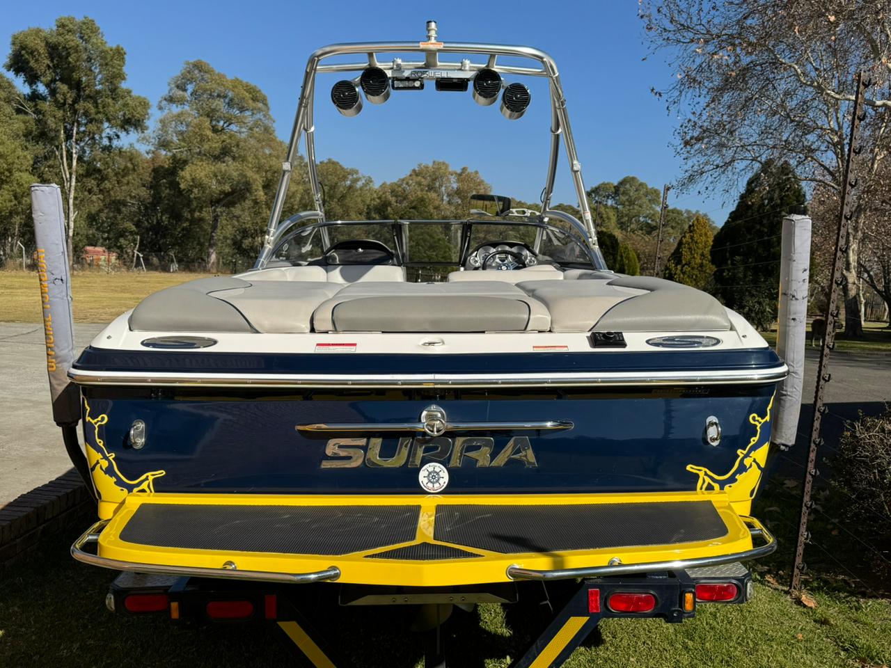 24ft Supra 24v Wakeboard & Wakesurf Boat