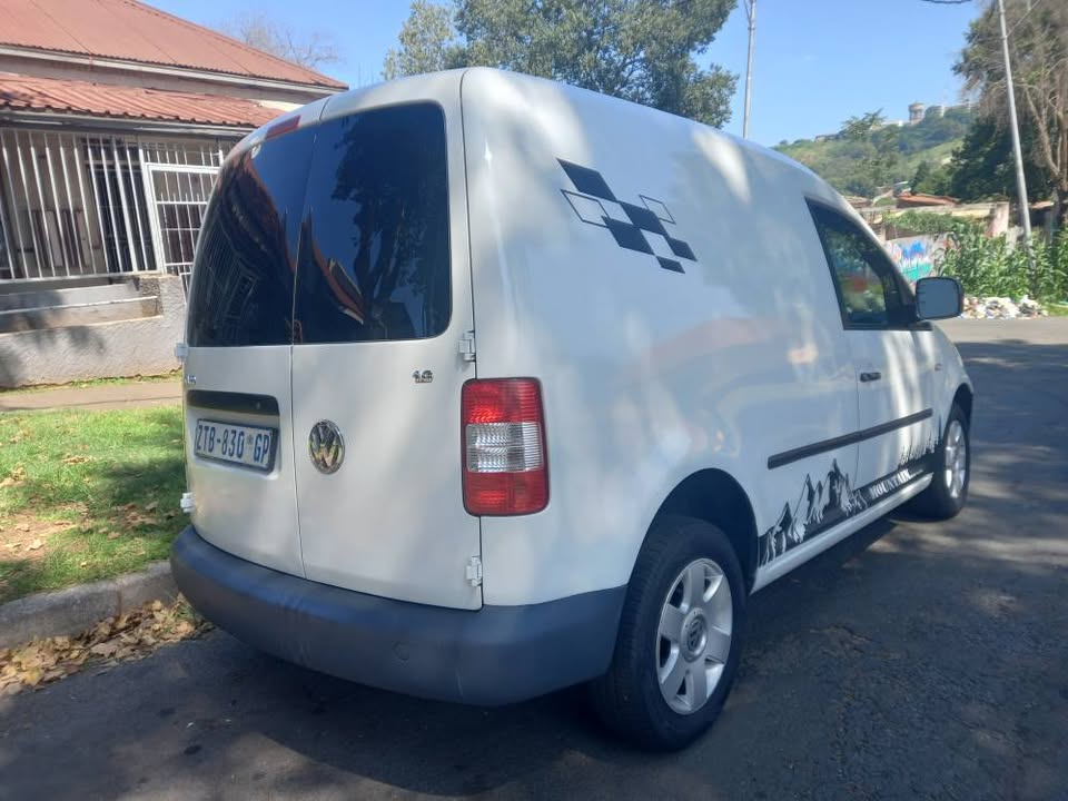2010 VW CADDY PANEL VAN 1.6 Petrol, Manual, White Color, Mileage 165000kms
