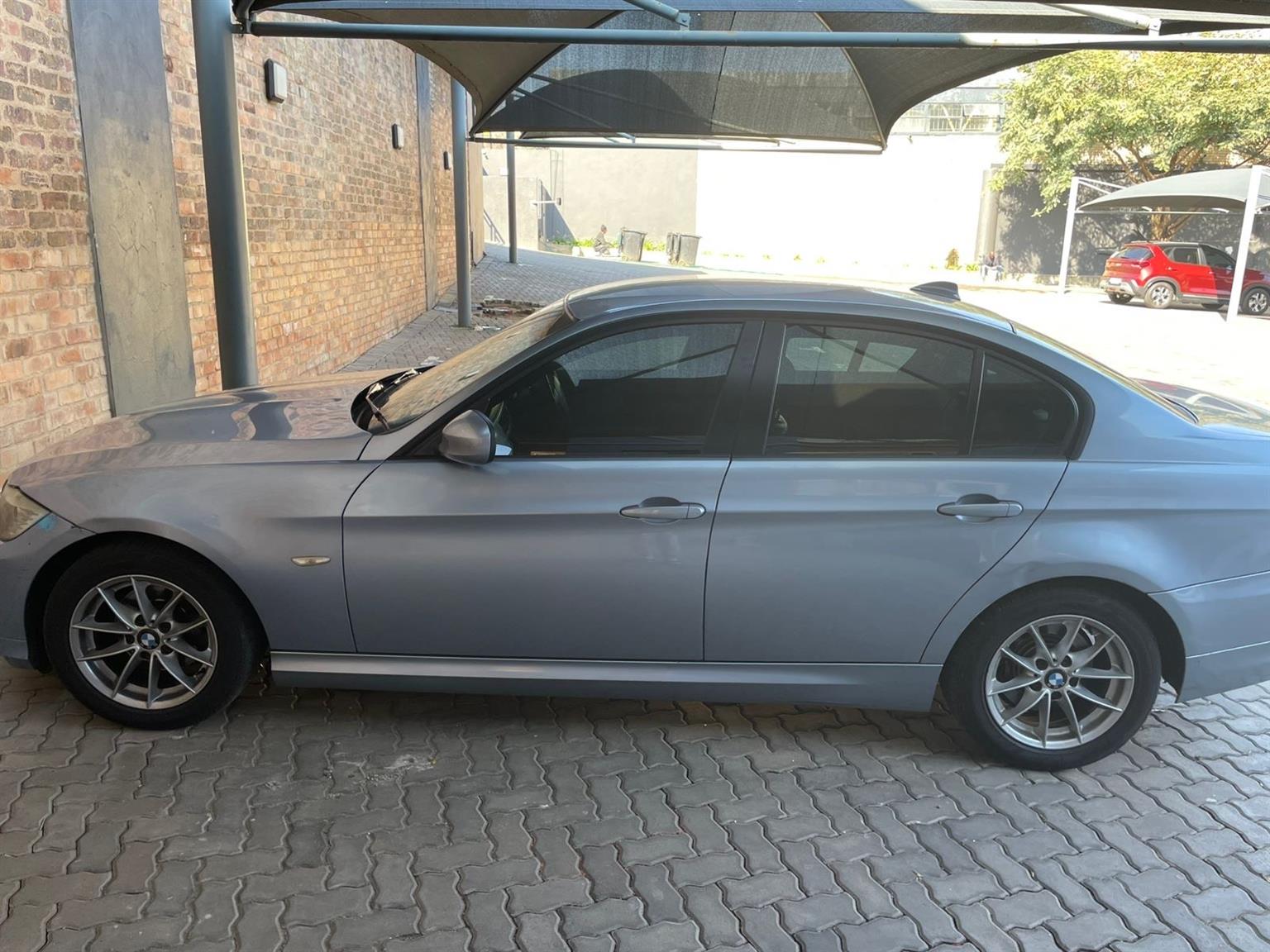 2011 BMW 3 Series 320i Auto (E90)