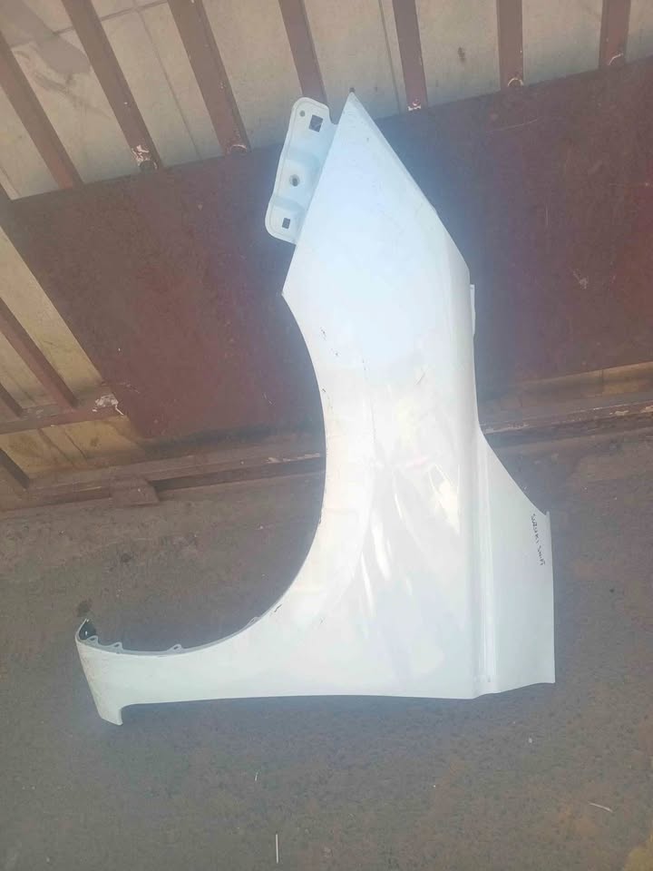 Suzuki swift left side fender - Private Seller Suzuki swift left side fender - Private Seller