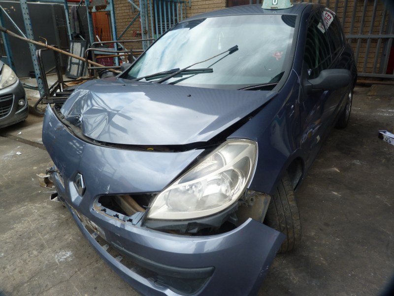 Renault Clio III 1.6 16V Manual K4M - 2006 SPARESBOYZ STRIPPING FOR SPARES - Private Seller Renault Clio III 1.6 16V Manual K4M - 2006 SPARESBOYZ STRIPPING FOR SPARES - Private Seller