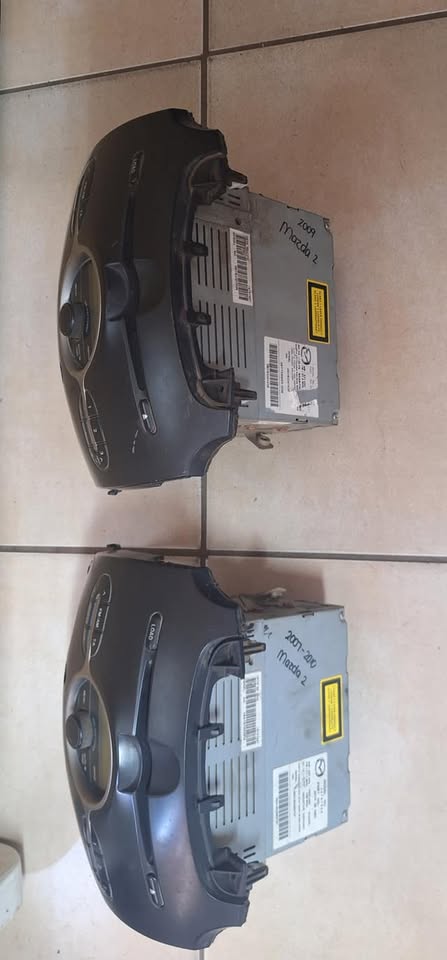 2007 - 2010 Mazda 2 radio available - Private Seller