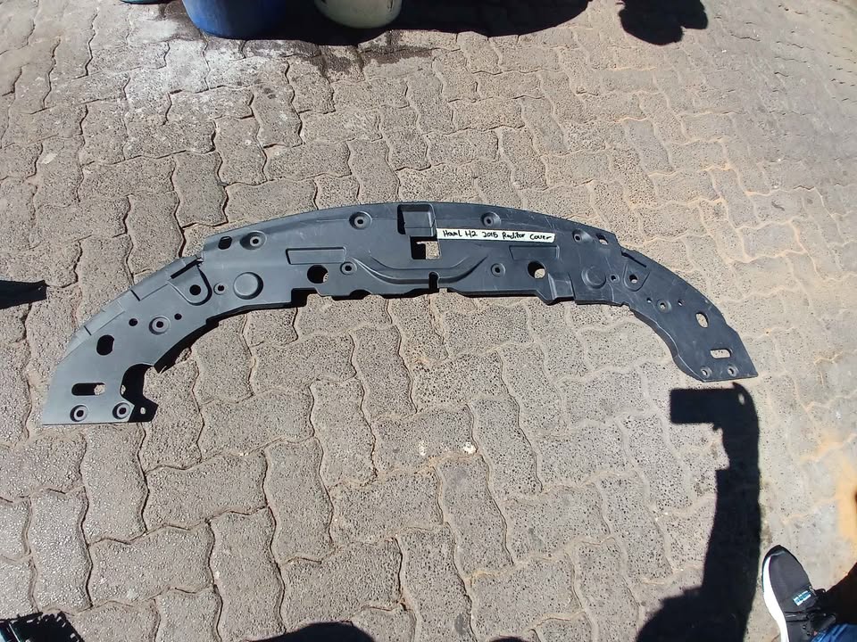 HAVAL H2 2015 RADIATOR COVER - Private Seller