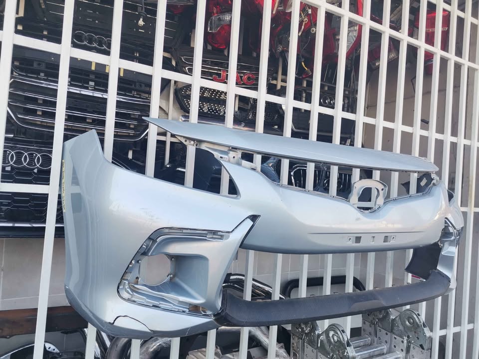 Toyota Starlet front bumper 2022-2023 - Private Seller Toyota Starlet front bumper 2022-2023 - Private Seller