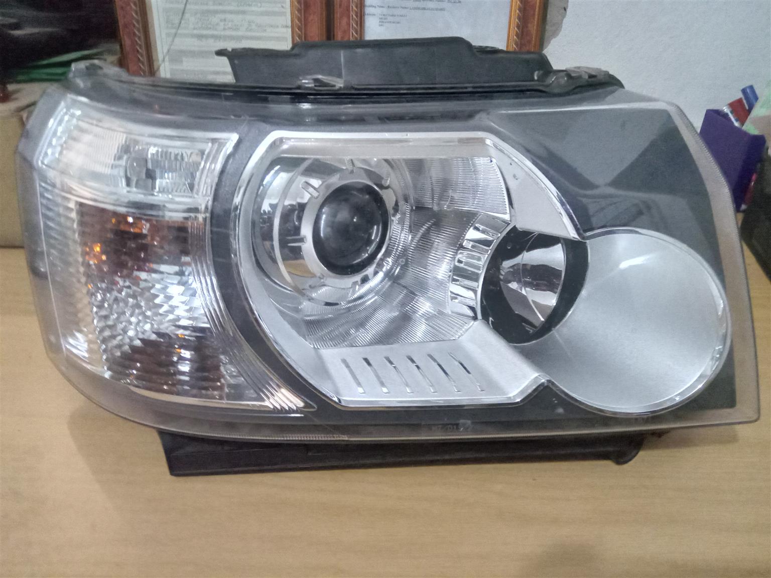 Land Rover Freelander 2 Xenon Headlight - Private Seller Land Rover Freelander 2 Xenon Headlight - Private Seller