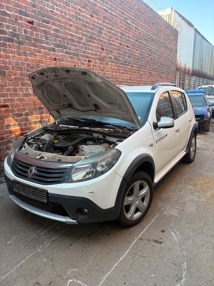 RENAULT SANDERO K7M MANUAL STRIPPING FOR SPARES - Private Seller RENAULT SANDERO K7M MANUAL STRIPPING FOR SPARES - Private Seller
