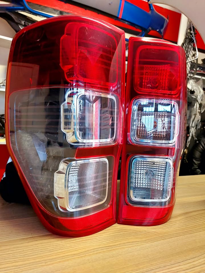 2020  FORD RANGER TAIL LIGHT FOR SALE BRAND NEW - Private Seller