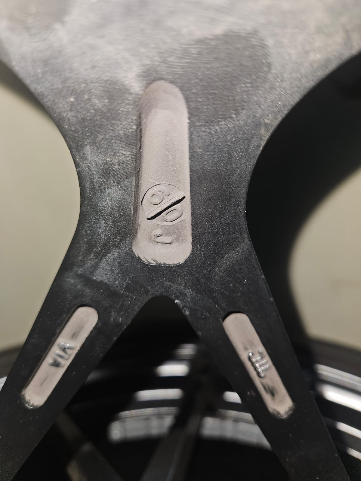 20inch mags and tyres - Private Seller 20inch mags and tyres - Private Seller