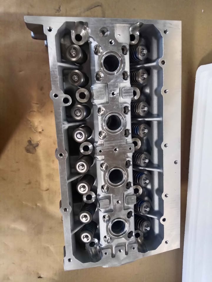 New Vw/Audi CDH Complete Cylinder head - Private Seller