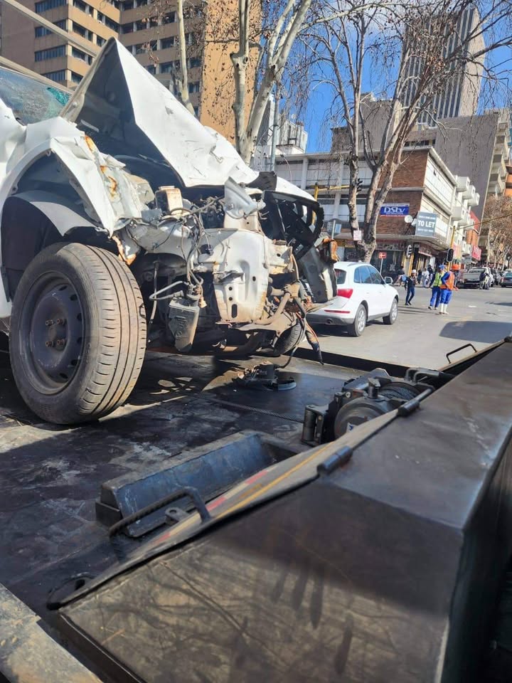 2018 Np200 2018 Stripping for spares - Private Seller