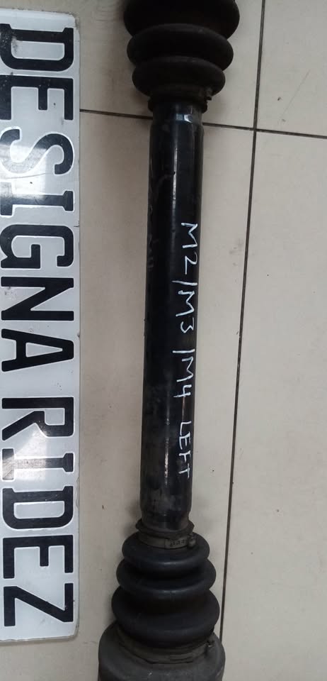 BMW REAR LEFT DIVE SIDE SHAFT F80 M3 / F82 M4 / F87 M2 SIDE SHAFT - Private Seller BMW REAR LEFT DIVE SIDE SHAFT F80 M3 / F82 M4 / F87 M2 SIDE SHAFT - Private Seller