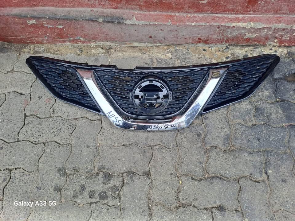 Nissan Qashqai grill - Private Seller Nissan Qashqai grill - Private Seller