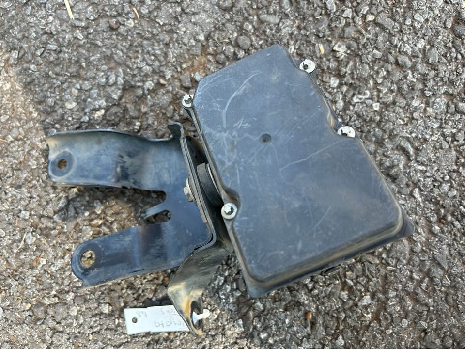 Toyota Etios ABS Pump For Sale - Private Seller Toyota Etios ABS Pump For Sale - Private Seller