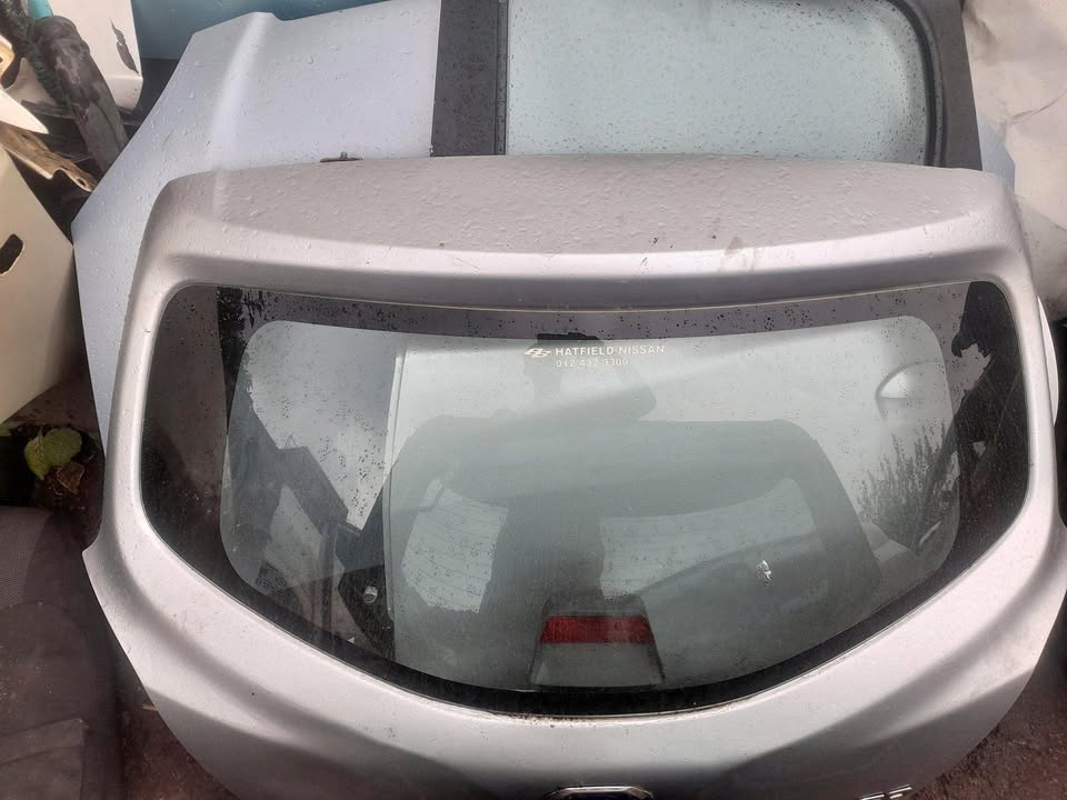 DATSUN GO TAILGATE AVAILABLE - Private Seller DATSUN GO TAILGATE AVAILABLE - Private Seller