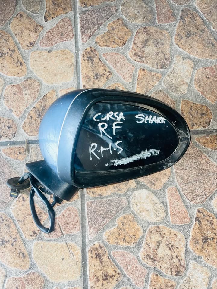 Opel Corsa side mirror - Private Seller Opel Corsa side mirror - Private Seller