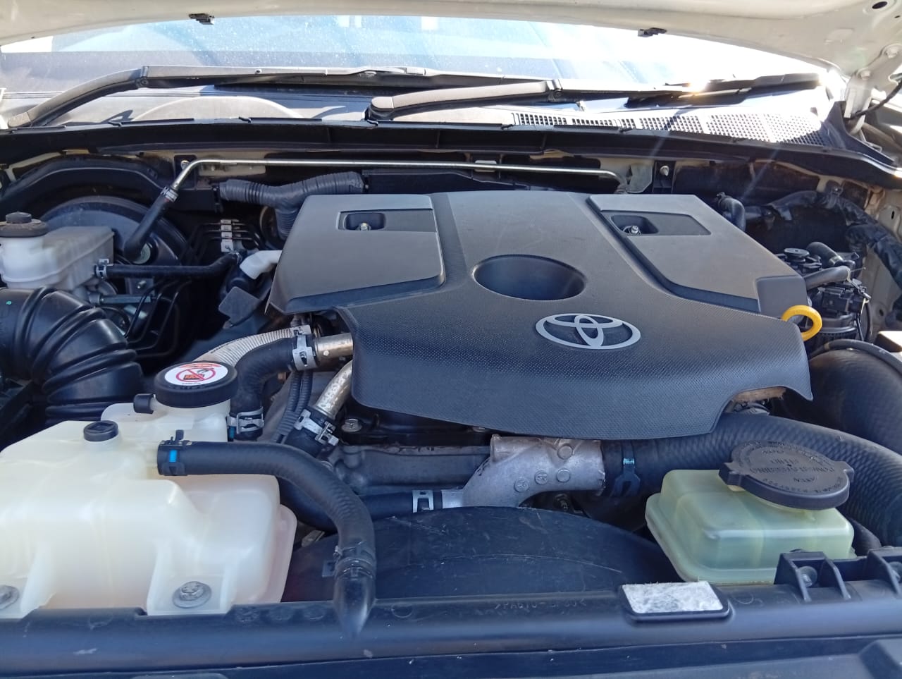2020 Toyota Hilux 2.8 Legend50 GD6 DoubleCab Bakkie Raider Manual 163,000km Leat