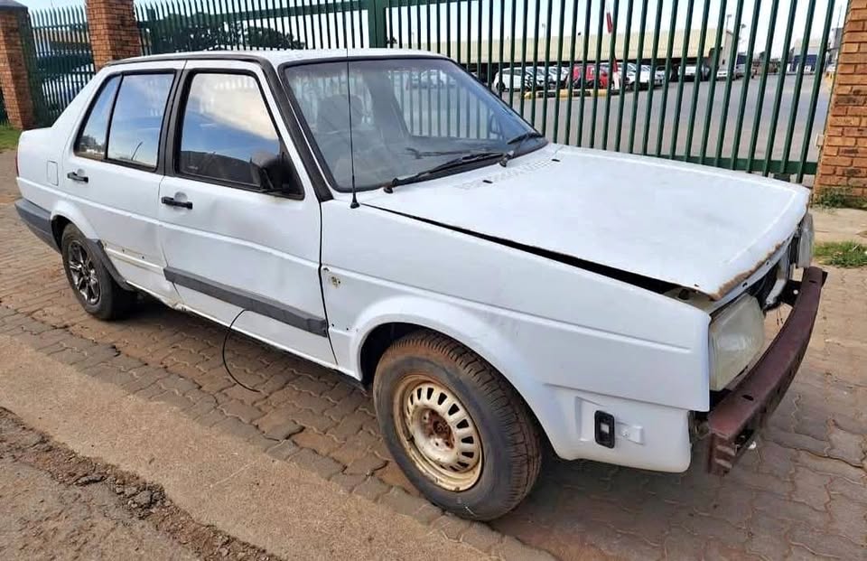 Volkswagen Jetta 2 MK2 STRIPPING FOR SPARE/PARTS CALL