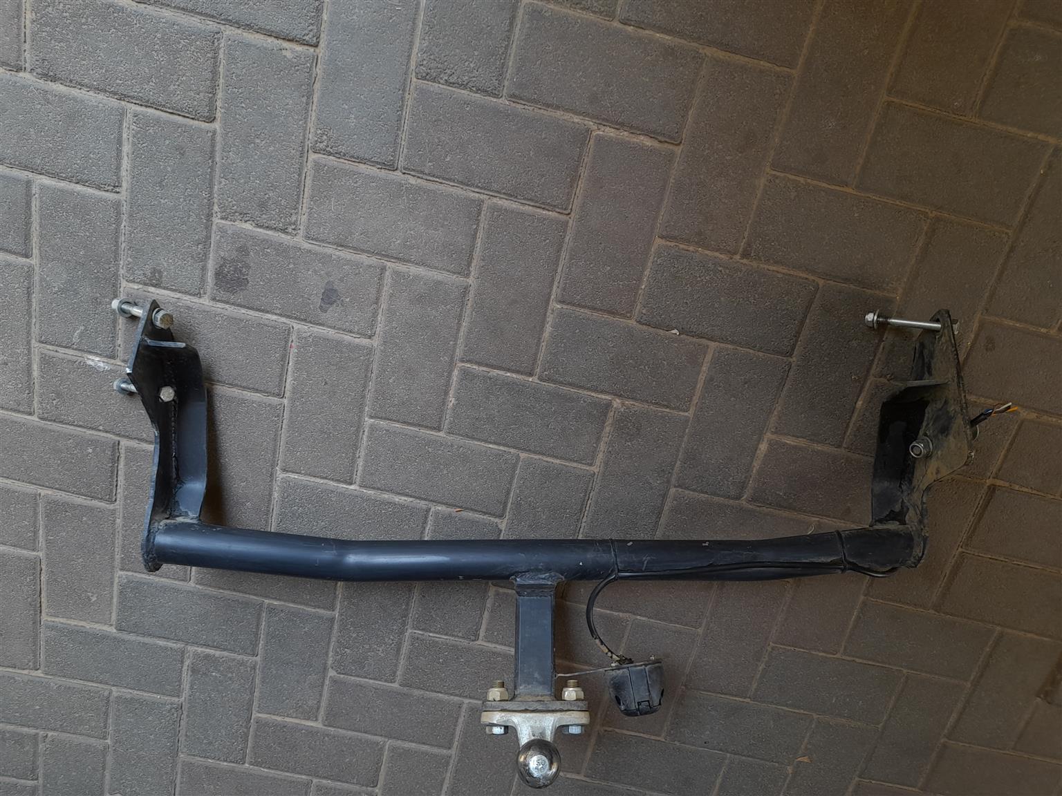 Nissan NP200 Towbar - Private Seller