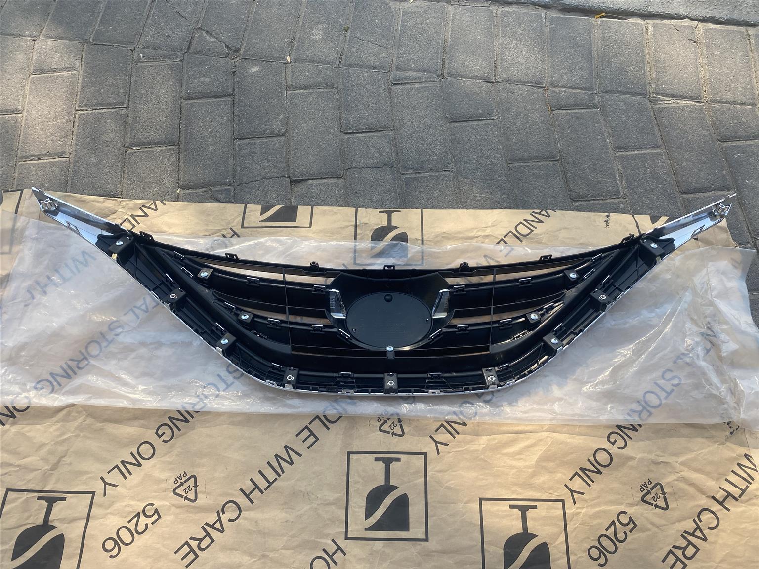 2021 TOYOTA STARLET RADIATOR GRILLE FOR SALE. BRAND NEW OEM - Private Seller