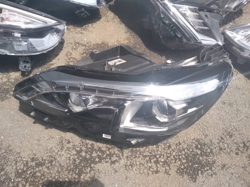 Peugeot 3008 headlight L/Side for Sale whatsapp - Private Seller Peugeot 3008 headlight L/Side for Sale whatsapp - Private Seller