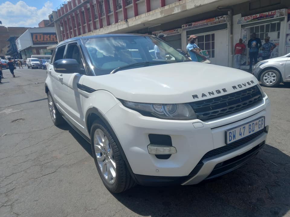 2012 RANGE ROVER EVOGUE SI4 2.0 PETROL, AUTOMATIC, WHITE COLOUR ,MILEAGE 105000KM