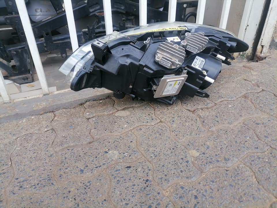 BMW 2-series F22 headlight DM or Message number in the description for assistance. - Private Seller