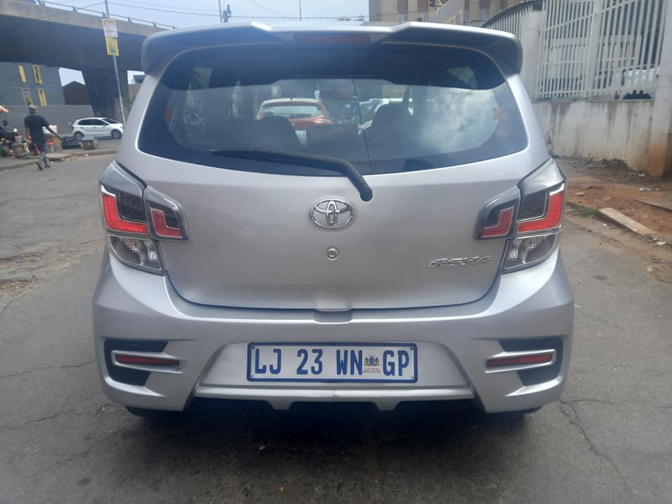 2021 TOYOTA AGYA 1.0 PETROL, MANUAL TRANSMISSION, SILVER COLOUR,52000KM