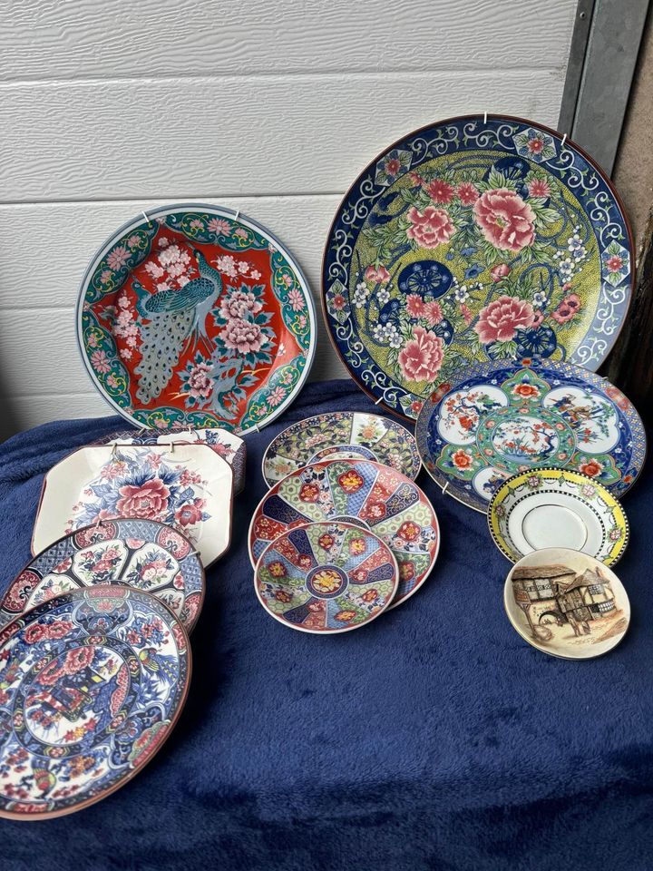 Amari plates various