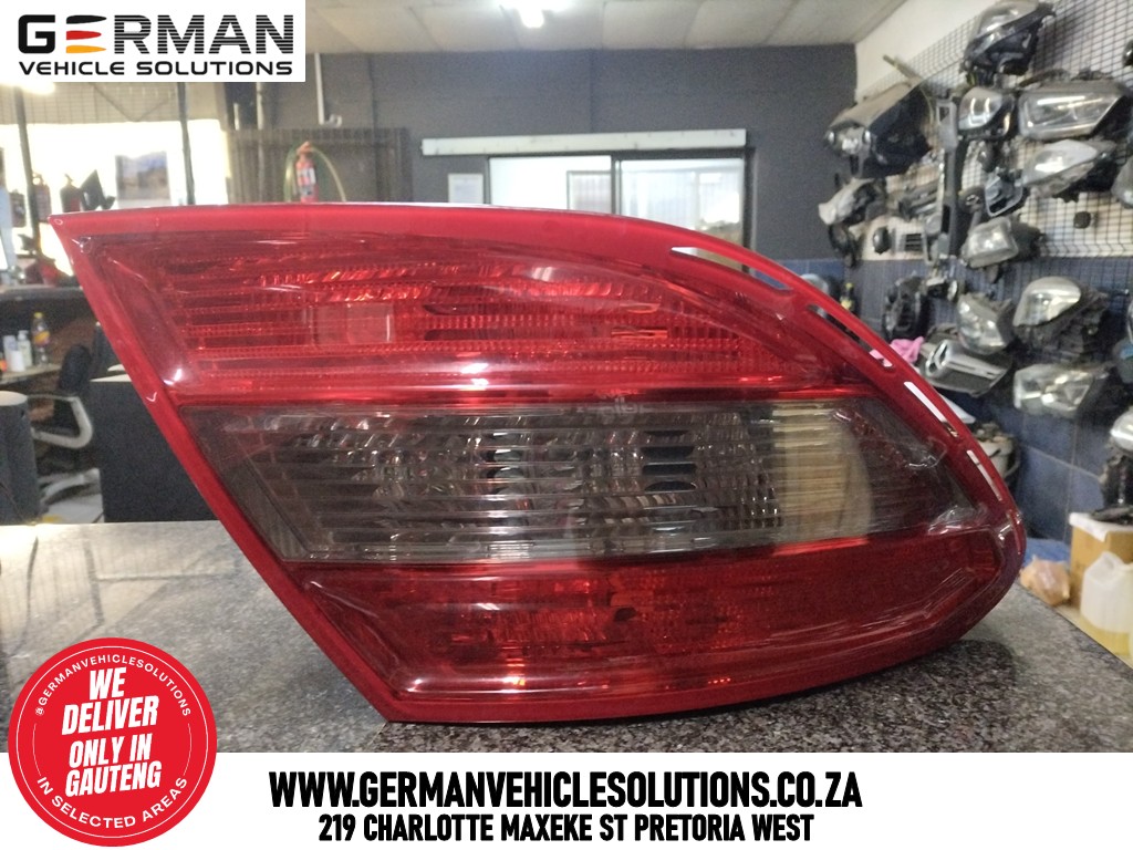 Mercedes Benz c200 non-led w204 tail lamps for sale - Private Seller Mercedes Benz c200 non-led w204 tail lamps for sale - Private Seller