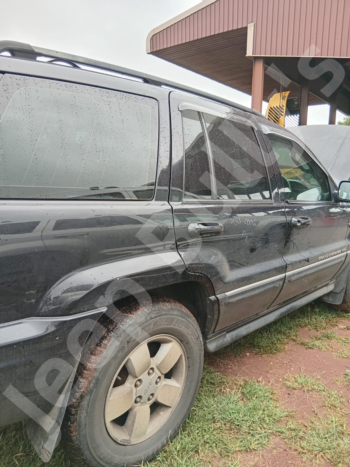 Body Spares Jeep Grand Cherokee WJ (Right Hand) Now For Sale - Private Seller Body Spares Jeep Grand Cherokee WJ (Right Hand) Now For Sale - Private Seller