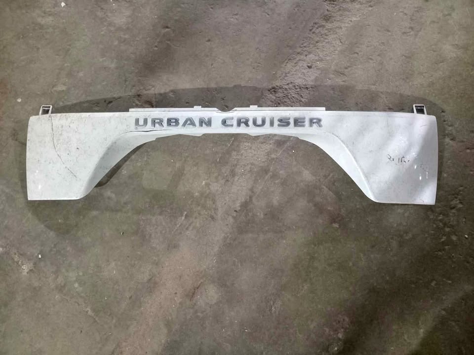 Toyota urban crusier spoiler - Private Seller Toyota urban crusier spoiler - Private Seller