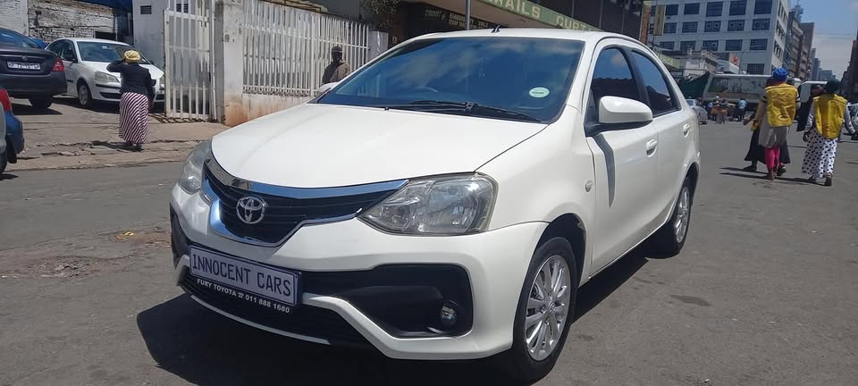 2019 TOYOTA ETIOS SEDAN 1.5 SPRINT  MANUAL TRANSMISSION, MILEAGE  WHITE COLOR, PRICE