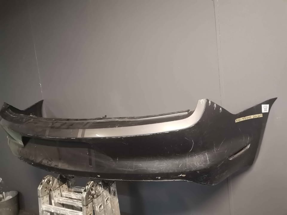 Ford Mustang back bumper back bumper - Private Seller