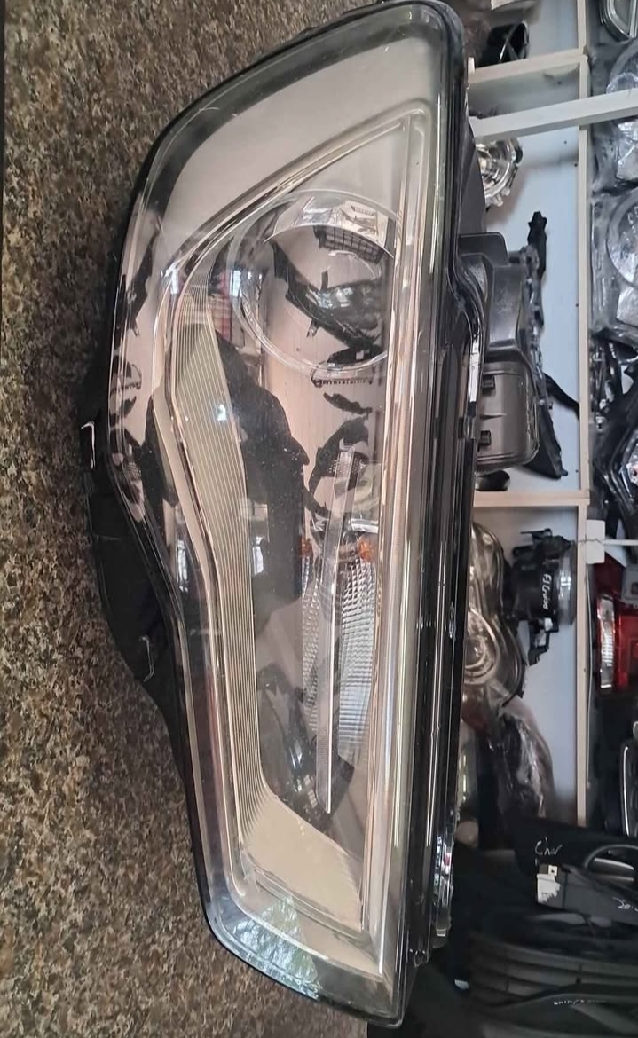 AUDI A3 XENON HEADLIGHT - Private Seller AUDI A3 XENON HEADLIGHT - Private Seller