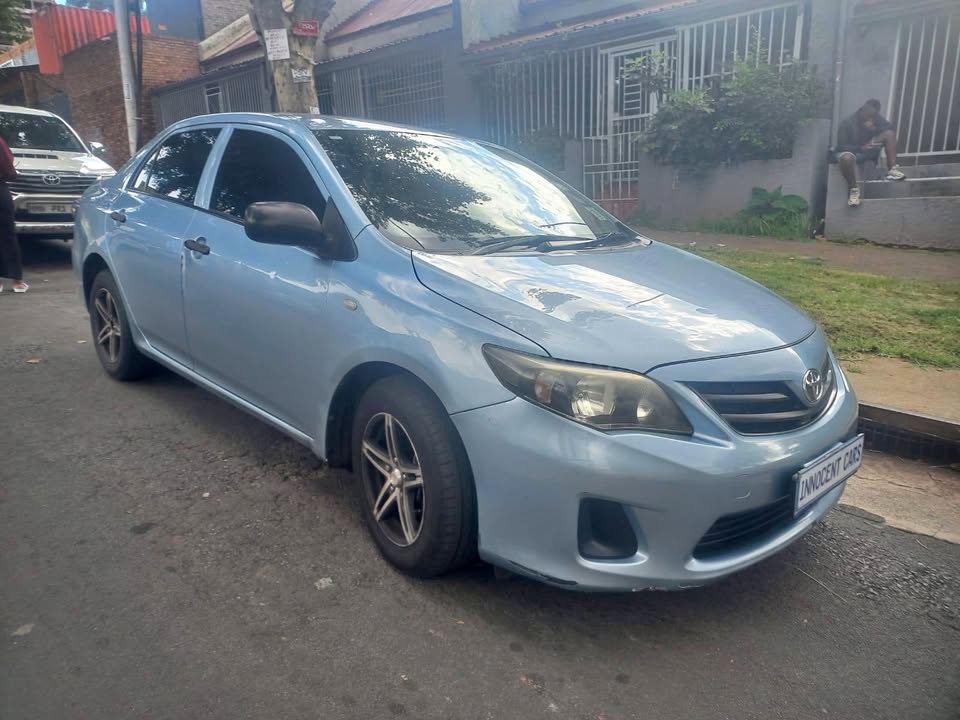 2014 TOYOTA COROLLA QUEST 1.6 Engine Petrol, Manual, Blue color, mileage 380000kms