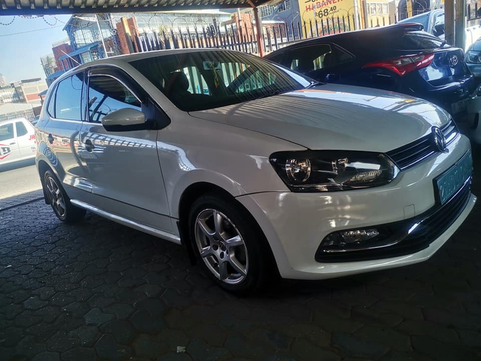 2015 VOLKSWAGEN POLO TSI 1.2 COMFORTLINE MANUAL PETROL