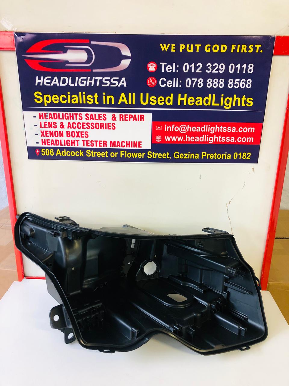 Range Rover Vogue right side headlight replacement housing - Private Seller Range Rover Vogue right side headlight replacement housing - Private Seller
