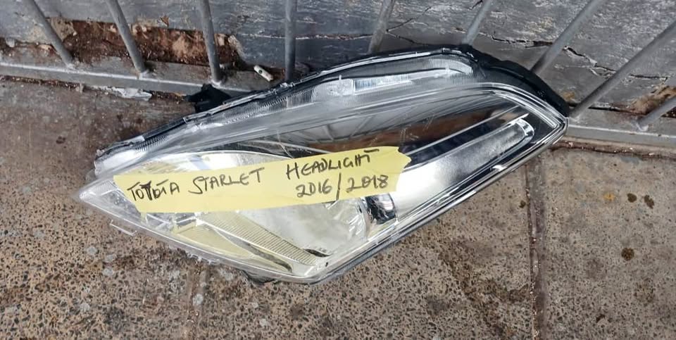 Toyota Starlet headlight - Private Seller Toyota Starlet headlight - Private Seller